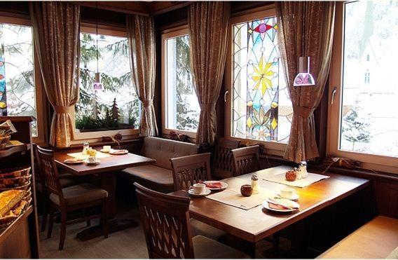 Hotel Garni Caroline Ischgl Zewnętrze zdjęcie